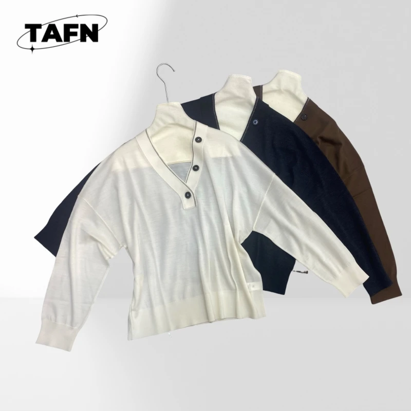 

V-neck Chain Button Top Women's Solid Color Cotton Shirt Loose Fit Blouse Women's Linen Shirt Style Casual Loose BlouseAH0446