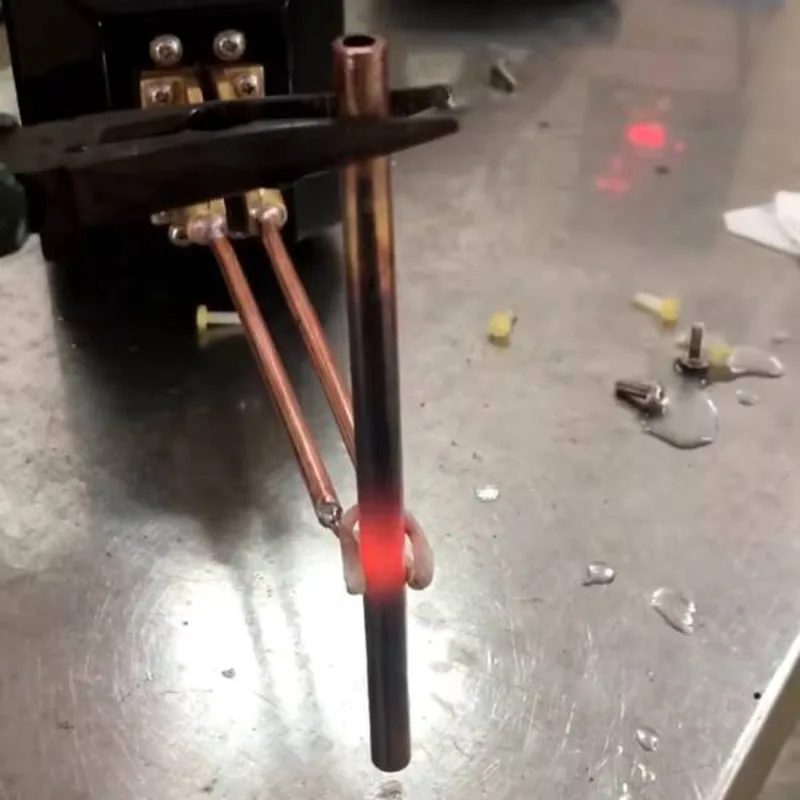 

Портативный ручной индукционный нагреватель сверхвысокой частоты 800 кГц - 1,1 МГц, 5 кВт, для пайки