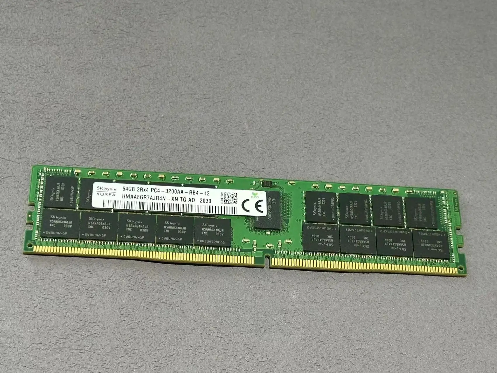 Memory module HMAA8GR7CJR4N-XN 64G 2RX4 PC4-3200AA REG ECC