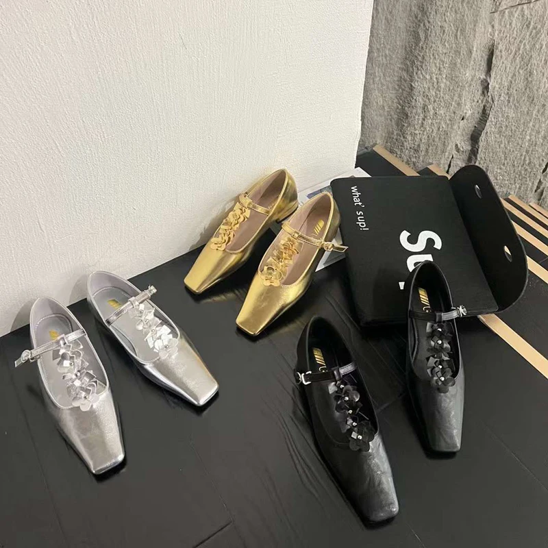 Ladies Flat Shoes Gold Square Toe Flats Shoes Comfort Low Heeled Pumps Silver T Belt Flower High Heels Black Chusseure Femme
