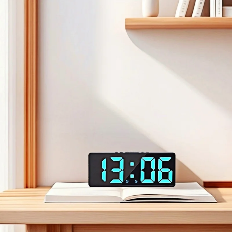 Voice Control Digital Alarm Clock TEMP Date Snooze Night Mode Table Clock 5-level Brightness 12/24H LED Clock for Living Room