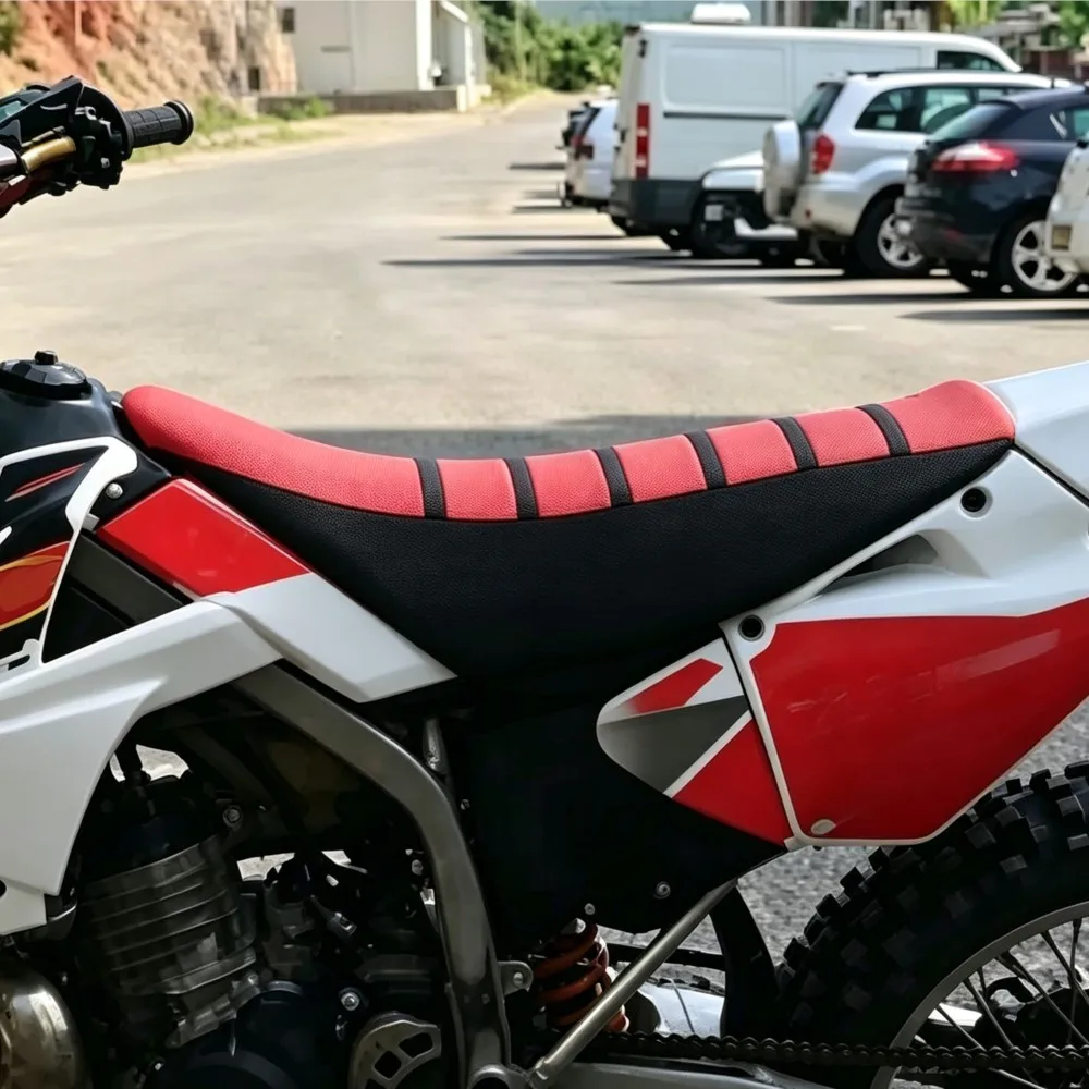 

Motorcycle Striped Soft-Grip Gripper Soft Seat Cover Rubber For Suzuki Honda Kawasaki Yamaha Motocross SX XC EXC XC-W SX-F