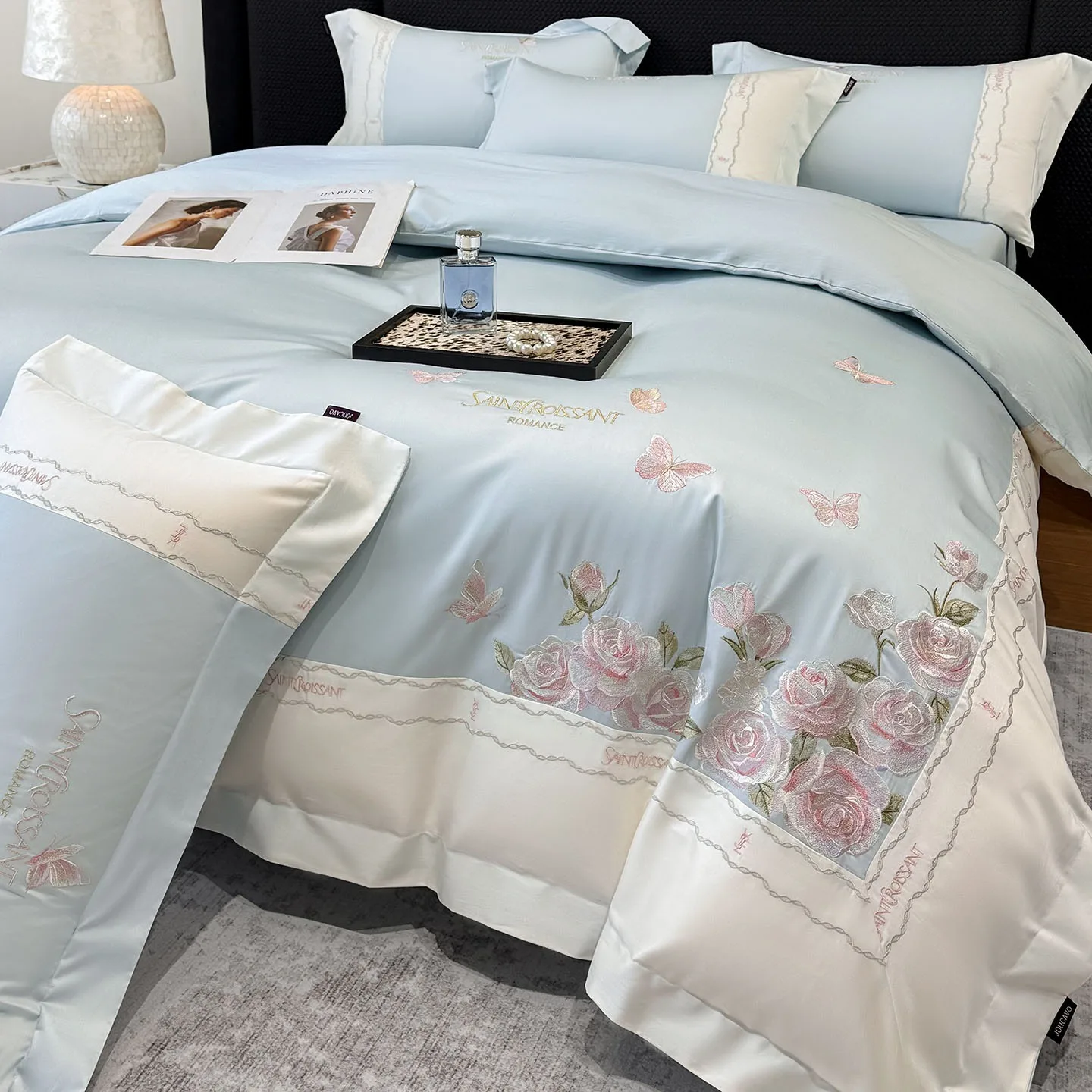 Flowers Embroidery Bedding Sets Luxury Sky Blue Egyptian Cotton Duvet Cover Fitted Bed Sheet Pillowcases Home Textile