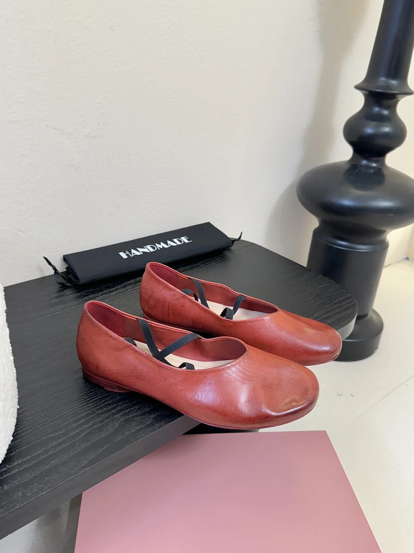 

Women Handmade Crisscross Strap Leather Ballet Flats