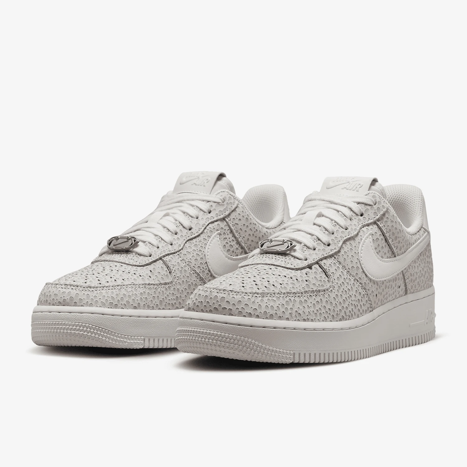 

Nike Authentic Women's Fashion Casual Sneakers FV6519-001