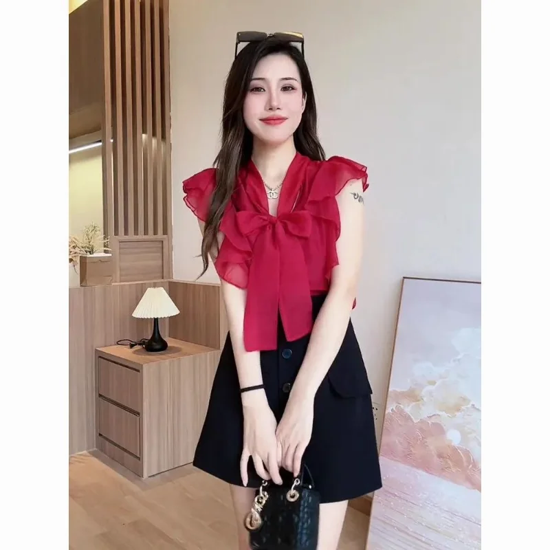 Chemise à manches courtes pour femmes, élégante, assortie avec tout, col en v, mode, couleur unie, laçage de tempérament, nœud, haut populaire, nouvelle collection été