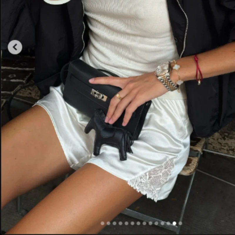 

Женские кружевные шорты Y2K, атласные шелковые удобные шорты с эластичной резинкой на талии, микро-мини-шелковые шорты, без шнуровки на выход