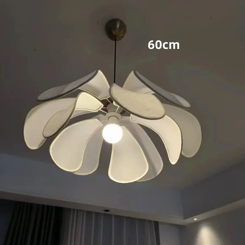 Lampade a sospensione a LED E27 in stile nordico cremoso Camera da letto francese Lampadario in tessuto stampato Sala da pranzo retrò Lampada a sospensione Luminarias a LED