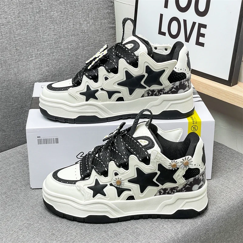 

Spring and Summer New Versatile Sports Thick Sole with Elevated Inner Daisy Women's Shoes Youth and Fashion