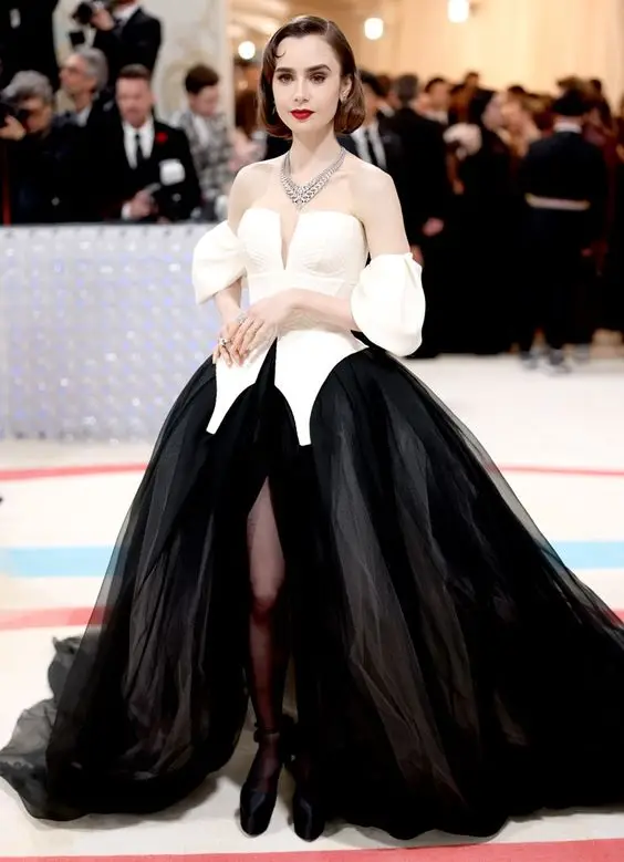 Zwart Wit Rood Tapijt Fashioin Gala Galajurken 2023 Sweetheart Tutu Rok Hoge Split Lily Collins Avondjurk