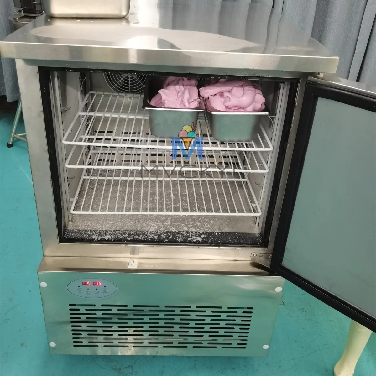 

MYB-E5B2 Commercial quick-freezing freezer, -80°C freezer, tray freezer for steamed buns, dumplings, and sea cucumbers.