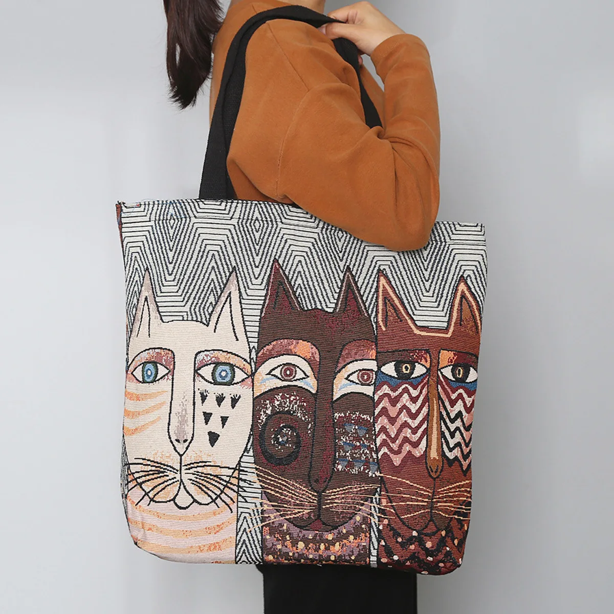 Travel Essential 30PC Makeup Tools - Brushes, Sponges , Storage Bag