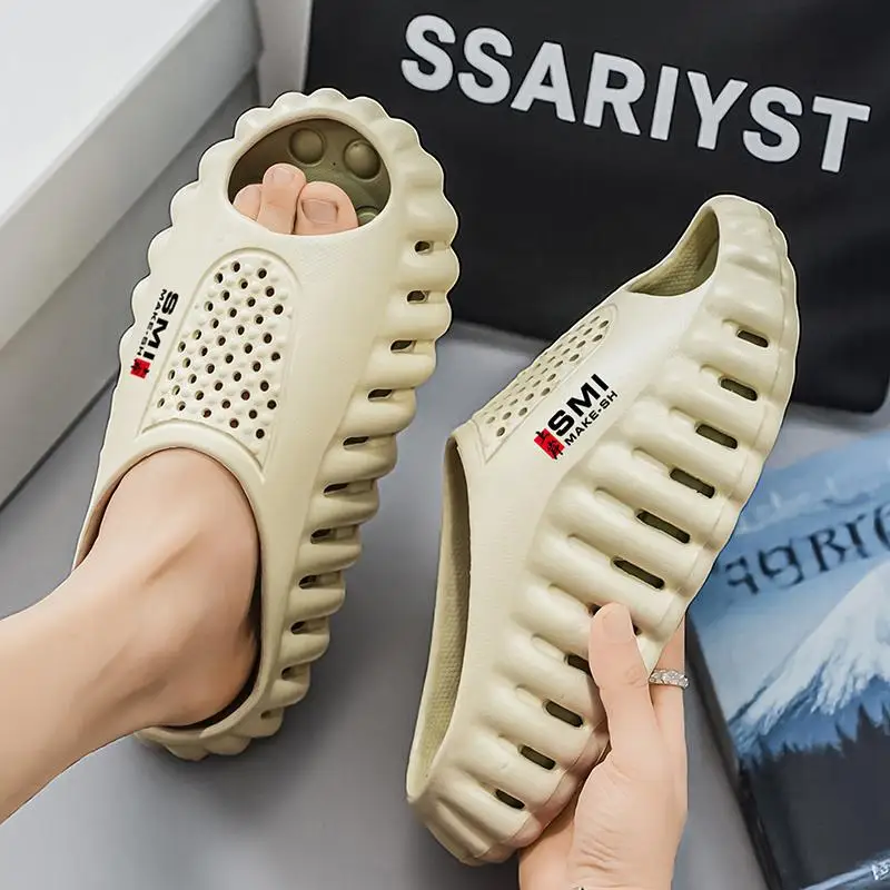 

2026 new Men Breathable Massage Slippers Summer EVA Thick Sole Non-slip Anti-fatigue Outdoor Beach Casual Slides Indoor Outdoor