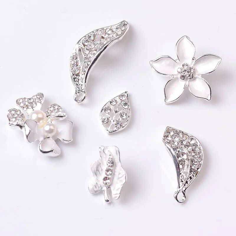 

Новый темпераментный набор бриллиантов в форме листа с кристаллами в европейском и американском стиле подвеска шерстяное пальто ювелирные изделия от производителя