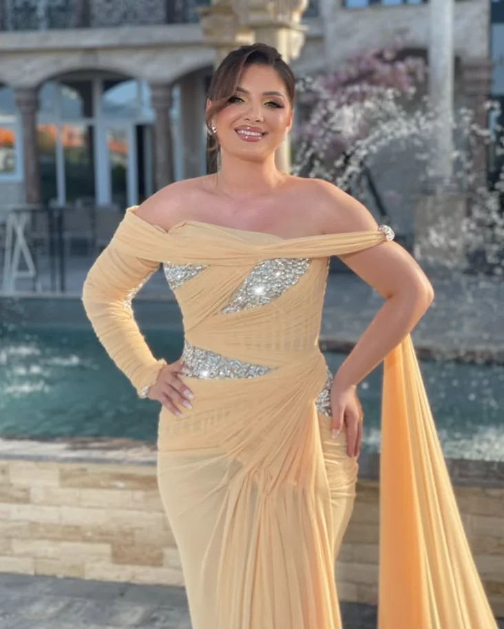 반짝 이는 긴 인어 댄스 파티 드레스 오프 숄더 크리스탈 셔링 쉬폰 리본 사우디 이브닝 가운 맞춤형