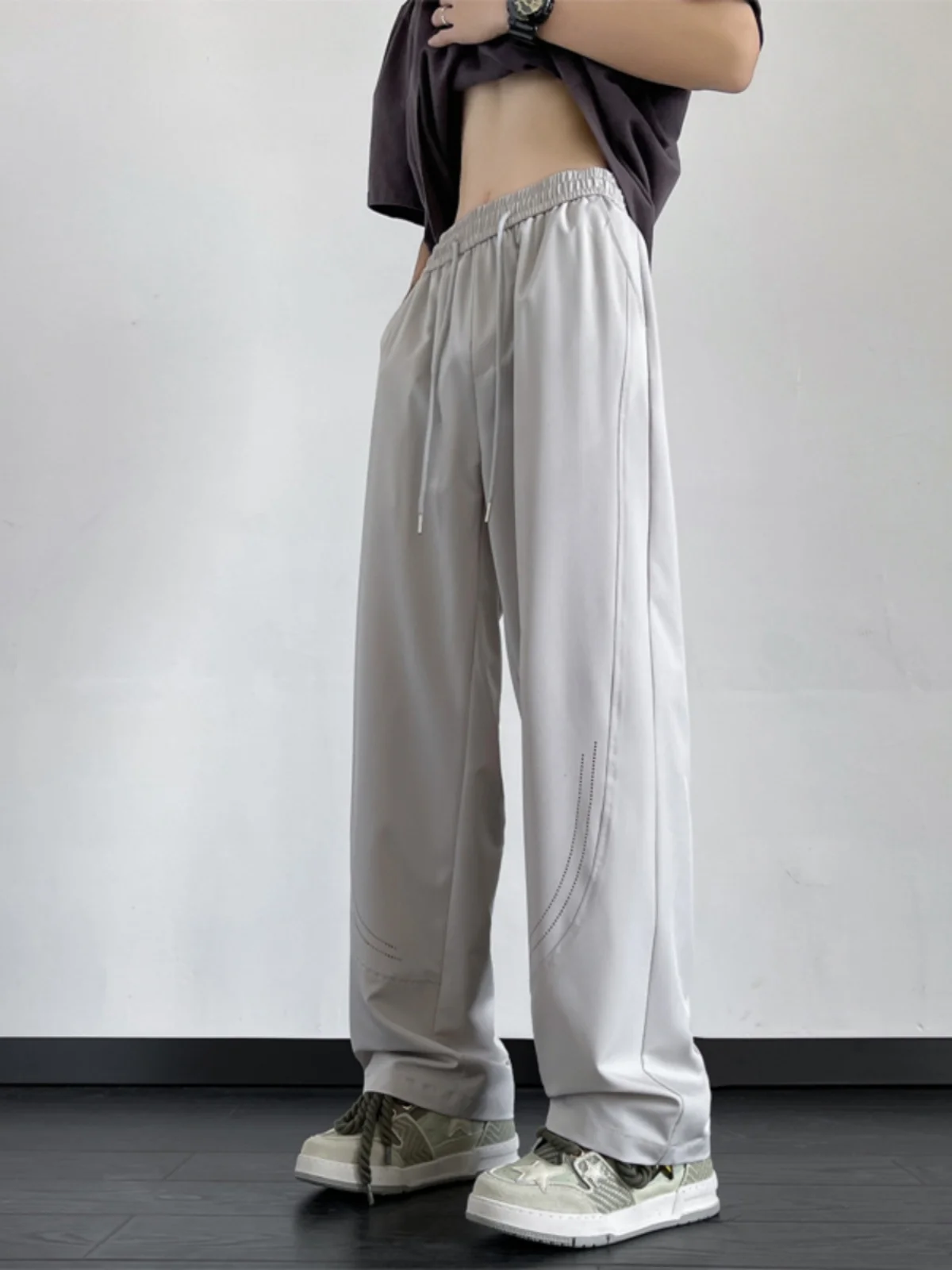 

Мужские летние тонкие брюки из ледяного шелка с лазерной обработкой, прямого кроя, быстросохнущие, легкие, повседневные, для комфортной носки