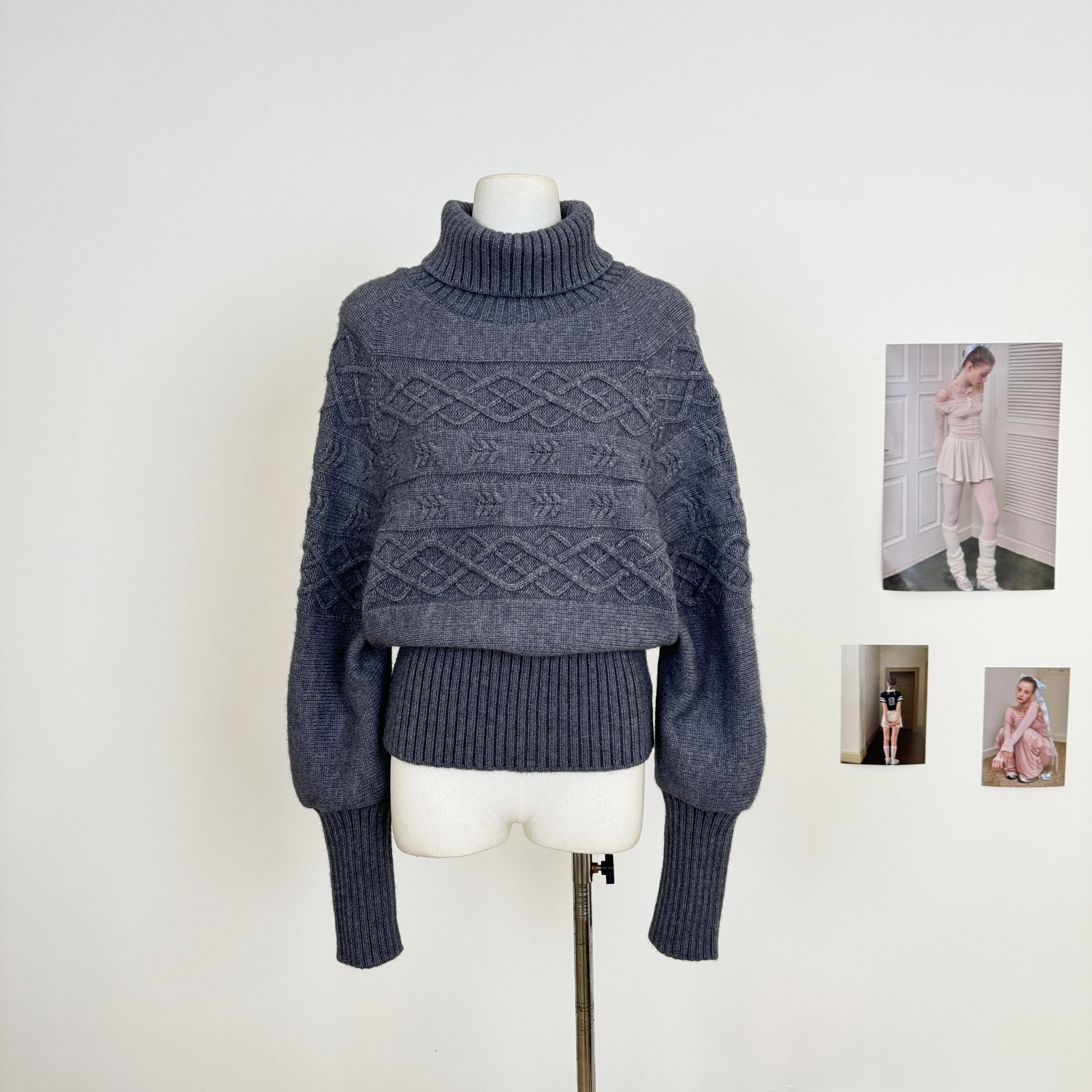 

Women's Autumn Winter Turtleneck Batwing Sleeve Sweater Lady Solid Color Pullover Long Sleeve Basic Jumper Top