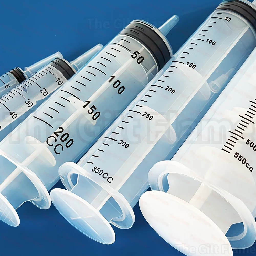 Industrielle Veterinärplastikspritzen mit Kapazitäten von 1000ml, 550ml, 350ml, 200ml, 100ml, 60ml, 20ml, 10ml, usw. Geeignet für Laborabgaben, industrielle Fütterung, Tierfütterung, vielseitigen Einsatz, wissenschaftliche Labore, Pflanzenbewässerung, Aquarien-Wasserwechsel, Spritzenartiges Doppelfunktions-Saug-/Betankungswerkzeug für Automobile. – Detail 5