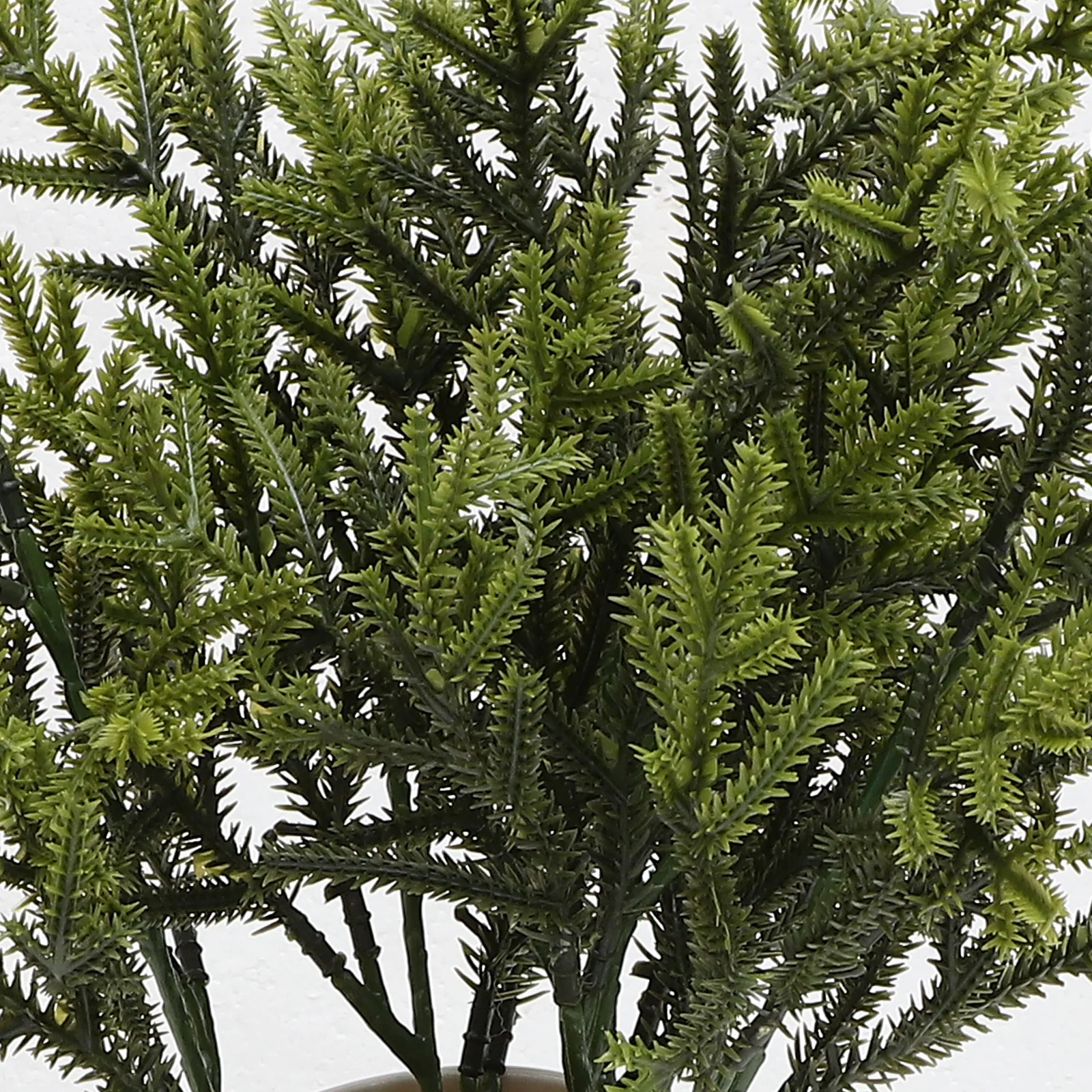 

12Pcs Faux Pine Needles Stems Full Artificial Pine Picks Holiday Party Decoration Indoor Outdoor Xmas Tree Decor Craft