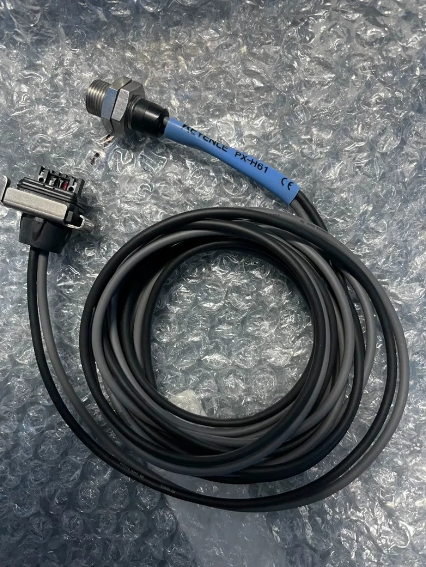 1PC  Keyence PX-H61  Sensor Head Reflective Type  PXH61#Xhd2