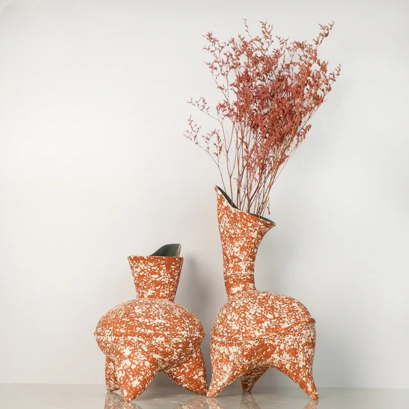 Modern creative hand-painted color matching pattern decorative ornament B & B flower arrangement