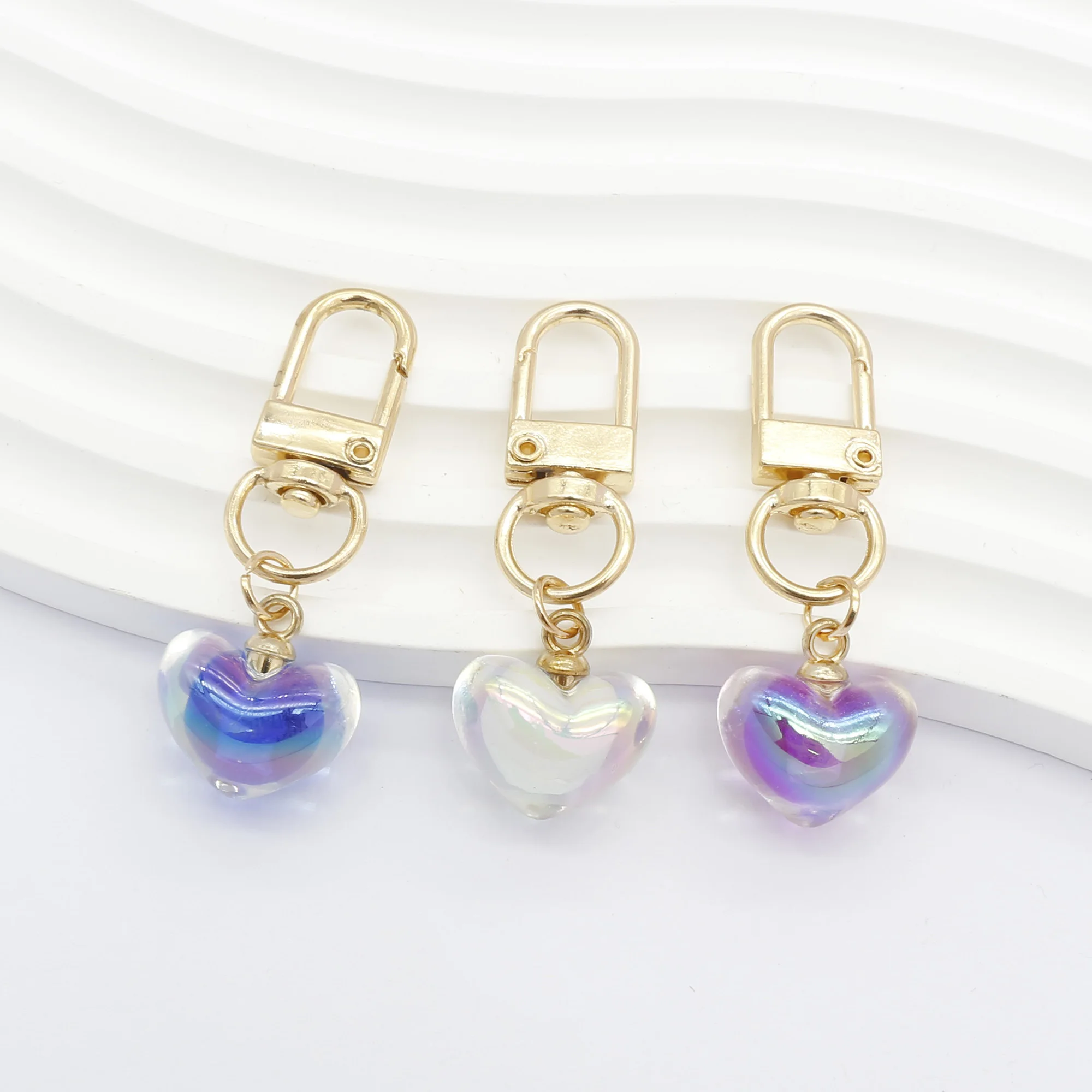 

12PCS Colorful Colored Transparent Heart Shaped Keychain Cute Bag Pendant Ornaments Keychains Women and Men Hangings Accessories
