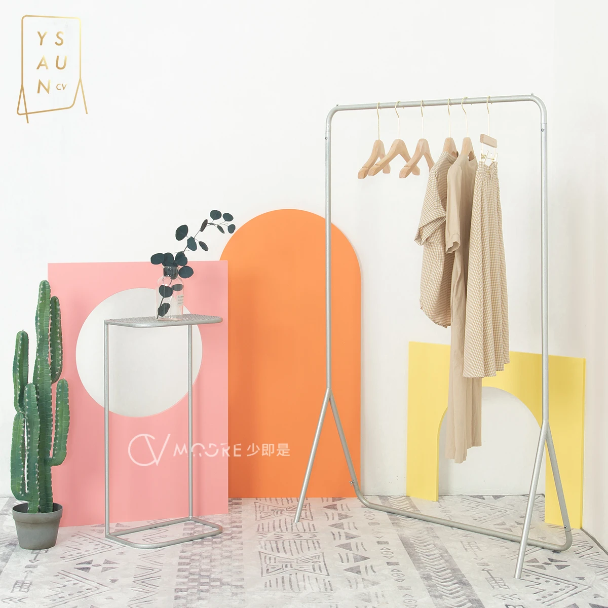 Floor-to-ceiling hanger clothes hanger side hanging women's clothing store clothing rack home clothing coat rack