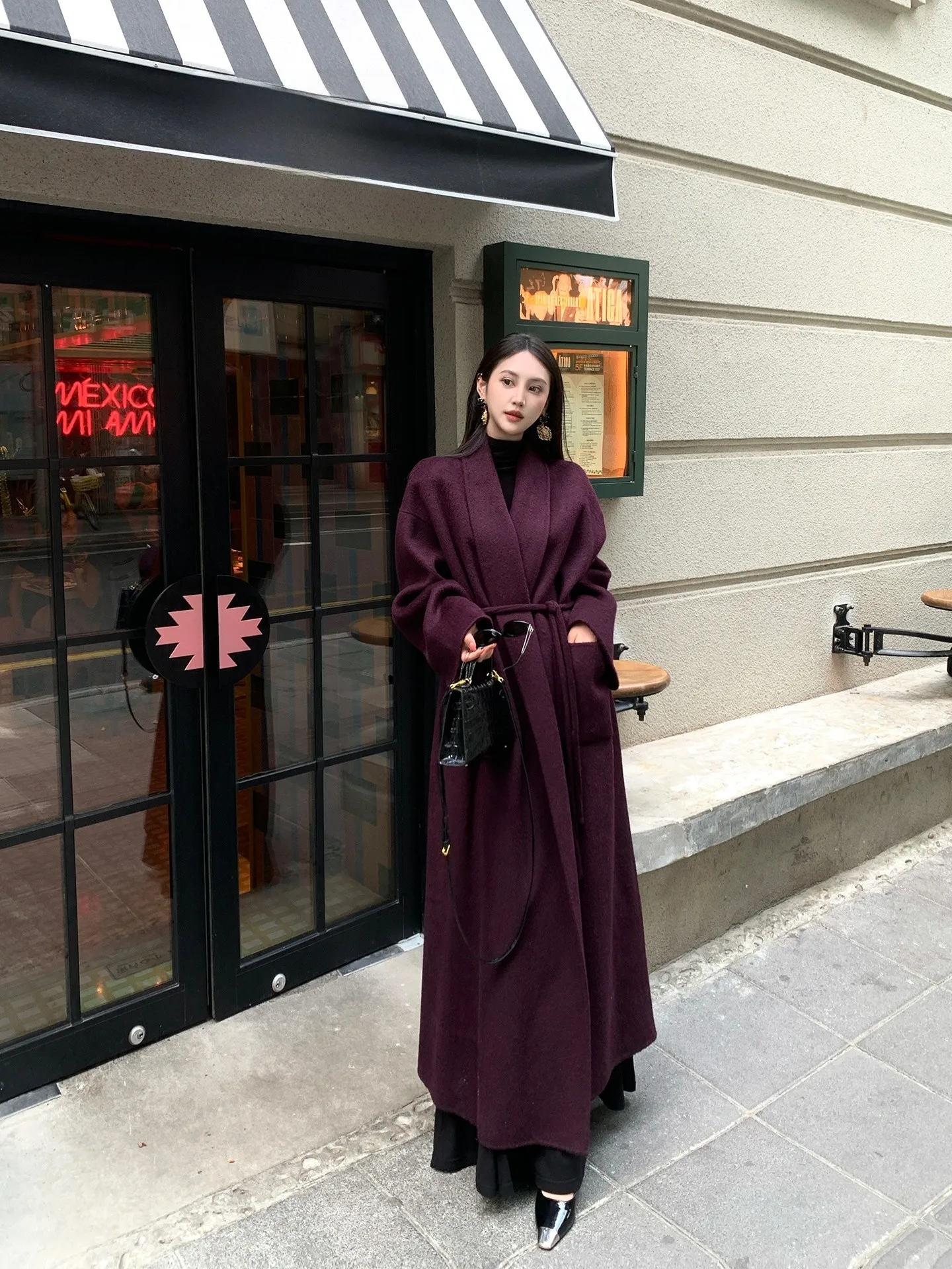 

Шерстяное двубортное пальто из двухслойной шерсти, фиолетовое, женское, зимнее, элегантное, приталенное, с отложным воротником