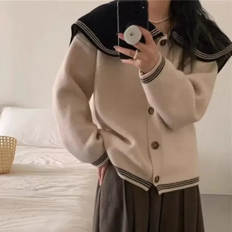 

New collar contrasting sweater for women, Korean style gentle and lazy style, inner jacket, women's knitted sweater