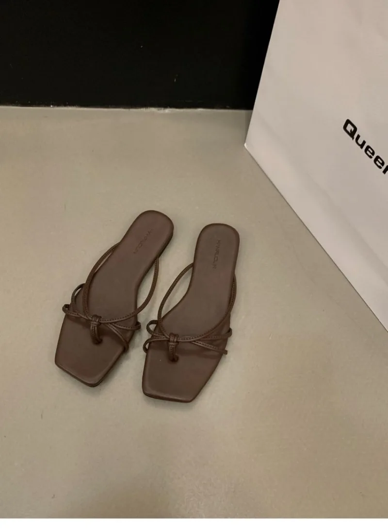 Chinelos flip flop para mulheres, faixa estreita, sapatos baixos para senhoras, casual para praia ao ar livre, moda verão, 2022