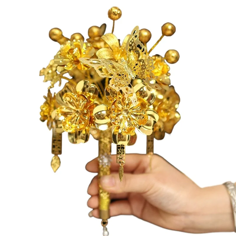 matrimonio-nuziale-bouquet-dorato-squisito-bouquet-da-sposa-accessori-da-sposa