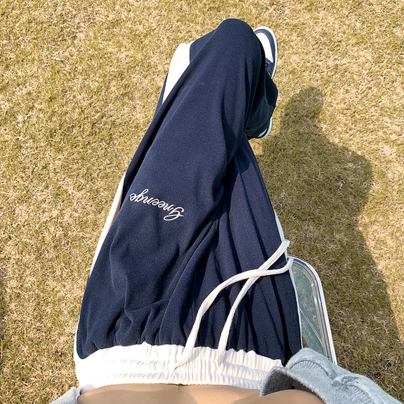 

Мужские трикотажные спортивные брюки в американском ретро-стиле с полосками и нашивками, модные свободные повседневные длинные брюки для весны и осени