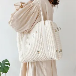 Simpatico orso fiore ricamo modello bambino Beige tessuto di cotone cerniera borsa per pannolini nuova borsa per bagagli