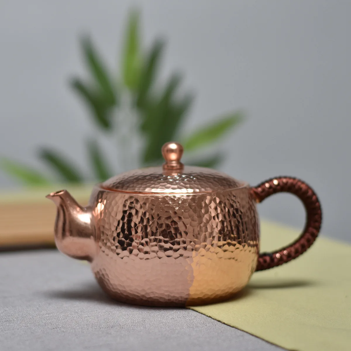 

500ml pure purple copper teapot with handle,single-layer thickened, Chinese retro style, hand-hammered, high-end Gongfu tea set