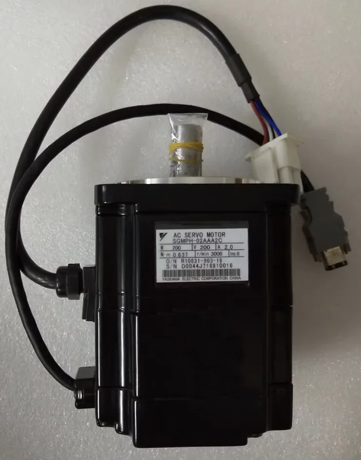 SGMPH-02AAA2C Brand New Servo Motor Original Genuine，SGMPH 02AAA2C，Fast shipping