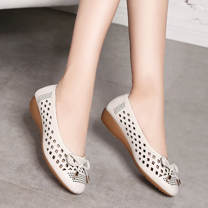 Summer Slip-on Shoes Flat Hollow Comfortable Woman Shoes Genuine Leather Soft Bottom White Breathable Mule Women\'s Moccasins 41