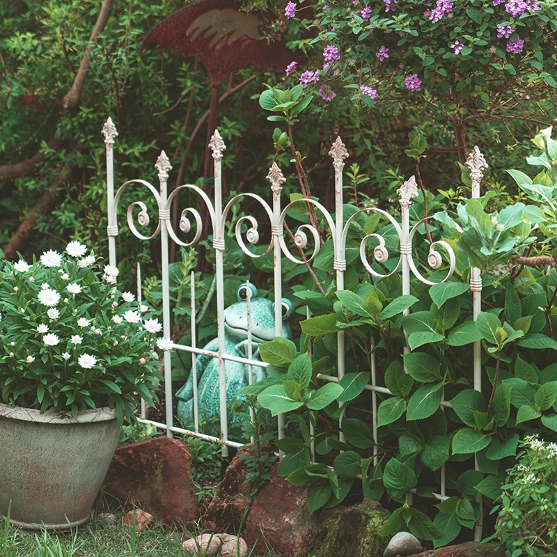 

Vintage Iron Flower Racks, Climbing Vine Brackets, Fences, Lawn Guardrails, Fences, Outdoor Decoration