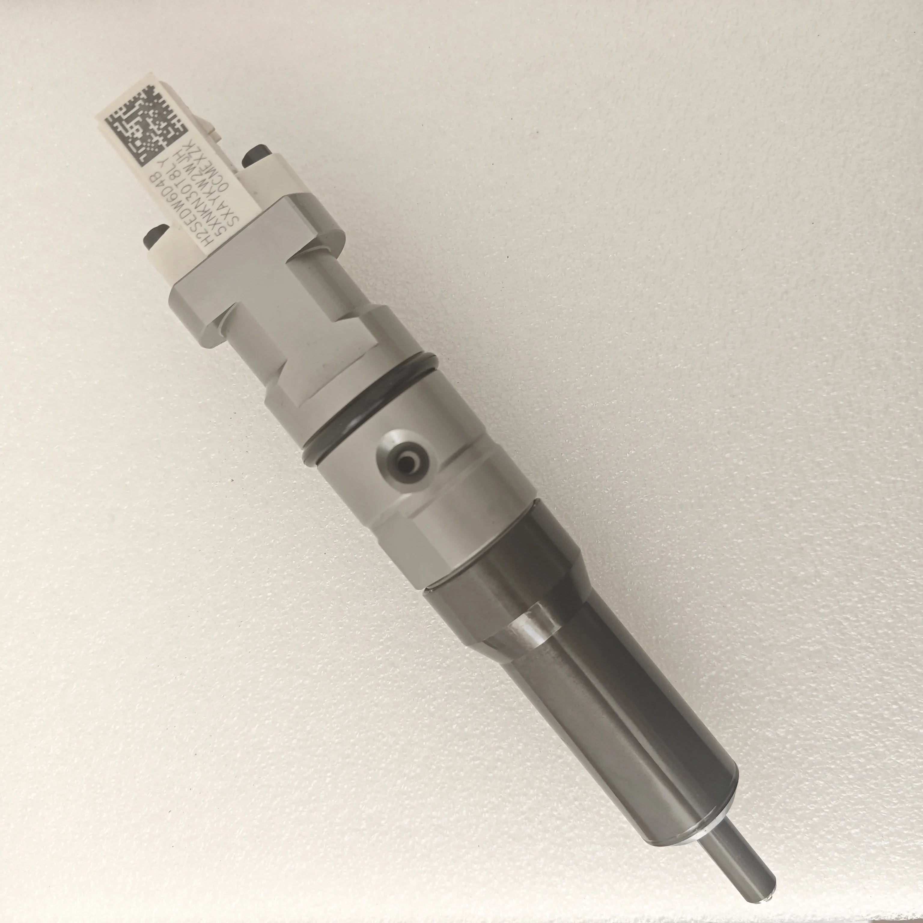 Умная форсунка Common Rail F2R Euro 6, обновляющая топливная форсунка 1972590 BEBJ1D01104 для двигателя MX11 с комплектами сопел 28425043 Умная форсунка Common Rail F2R Euro 6, обновляющая топливная форсунка 1972590 BEBJ1D01104 для двигателя MX11 с комплектами сопел 28425043