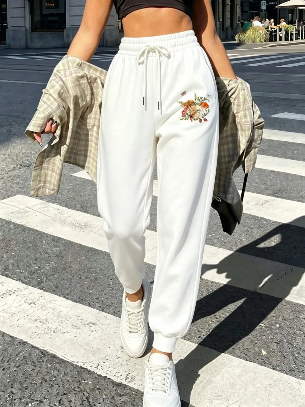Natural Butterfly Mushroom Sweatpants Womens Basics Fleece Warm Trousers Casual Loose Pocket Pants Winter Comfortable Clothes