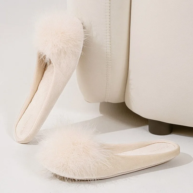 ريشة شعري تزيين شبشب منزل دافئ النساء الراحة الساتان شقة مصمم حذاء خفيف الوزن عدم الانزلاق نعال من القطن السيدات