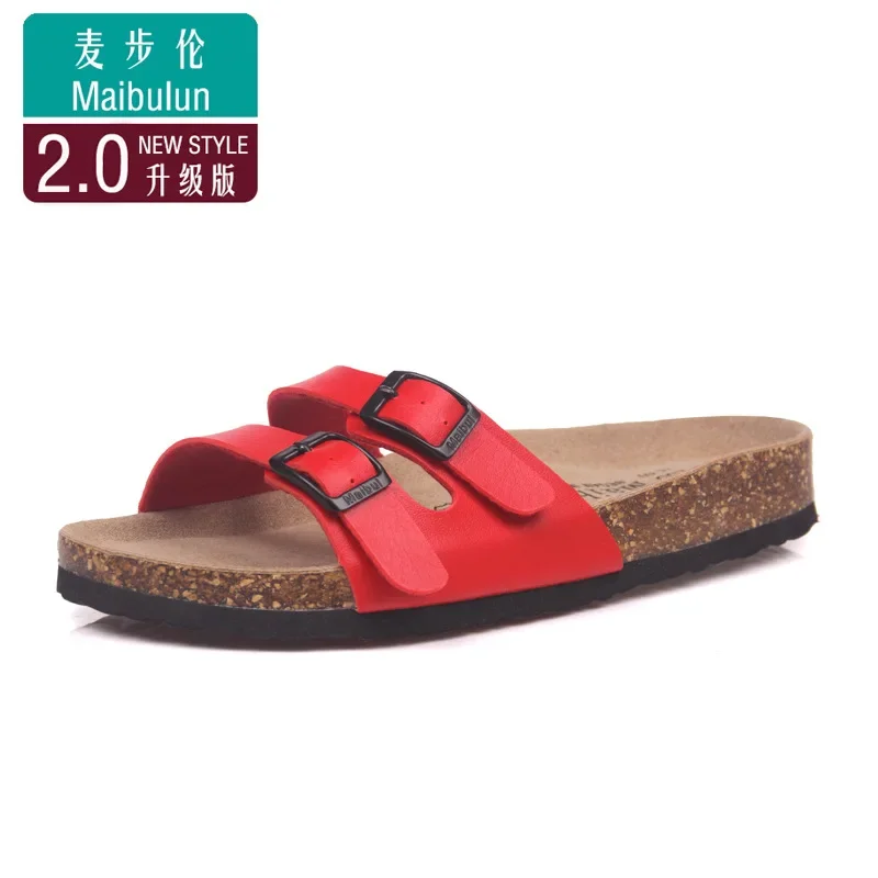 ผู้หญิง 2024 ผู้ชายออกแบบใหม่สีดําสีขาวแบน Flip Flops รองเท้าแตะ Cork แฟชั่นชายหาดนอกยอดนิยมหัวเข็มขัดรองเท้าแตะสบาย