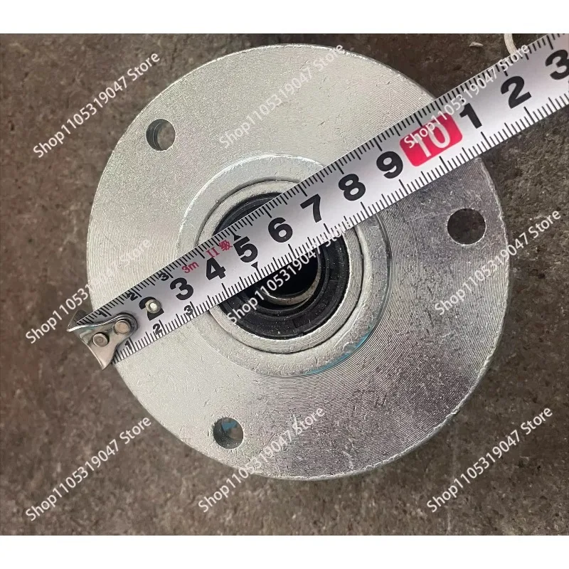 Four-wheel kart accessories, croissant flange seat, front flange, hub seat, drift kart 5-6 inch tire flange