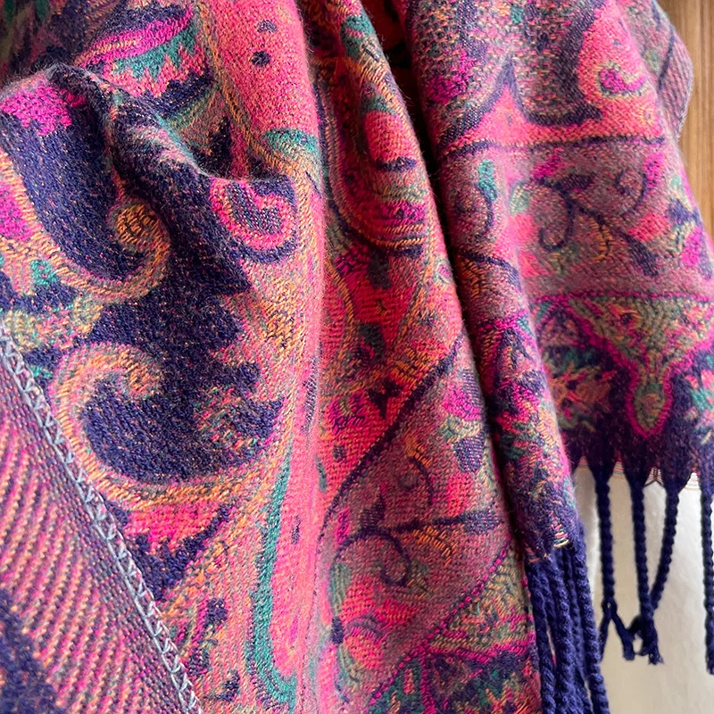 Ethnic Style Outdoor Travel Women Paisley Jacquard Scarf Thick Cashmere Tassel Shawl Winter Warm Neck Wrap Pashmina Floral