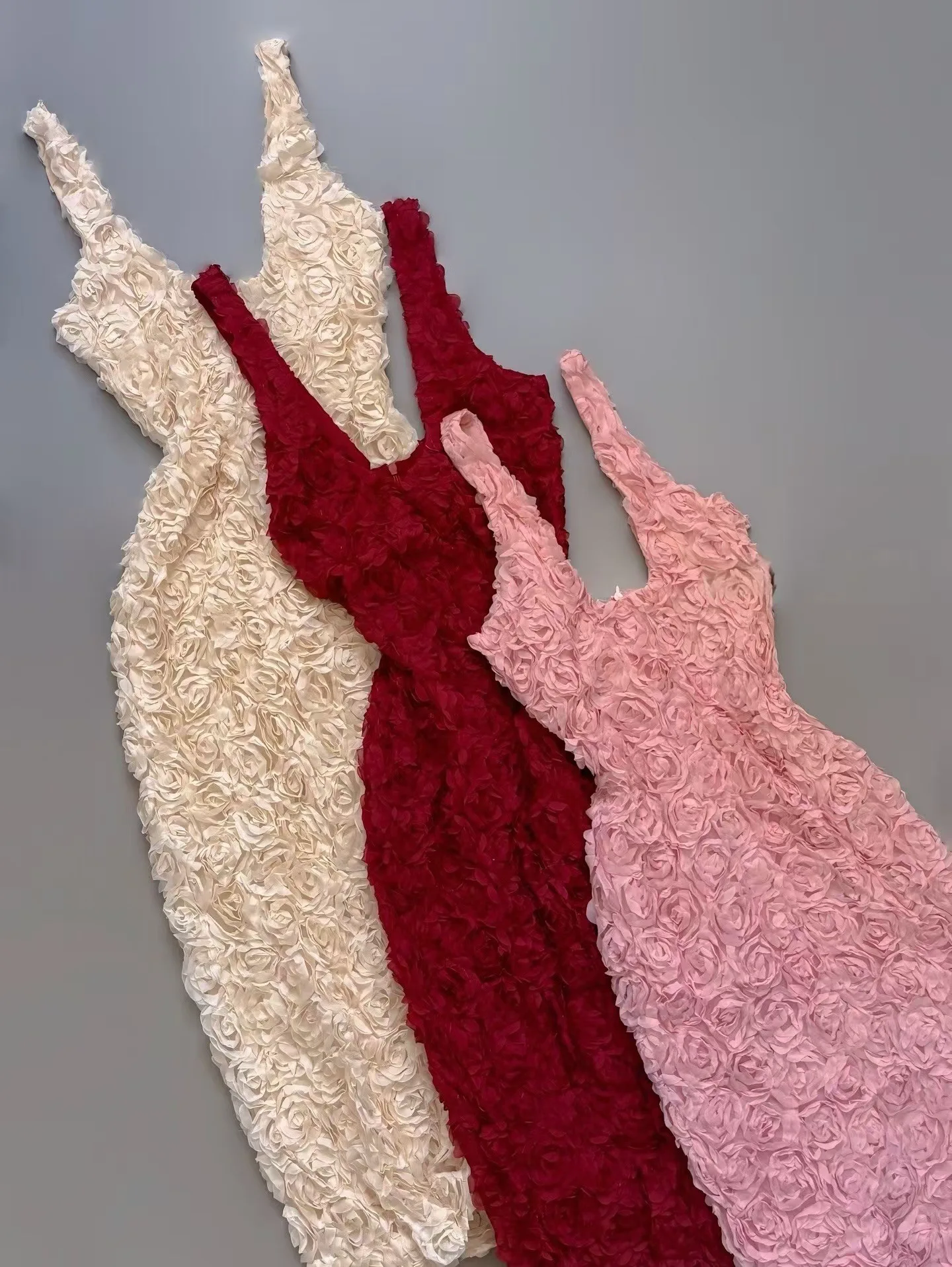 2026年夏のフォーマルな場向けドレス エレガントな3Dフラワーマキシイブニングドレス セクシーな結婚式のゲストパーティードレス 女性用