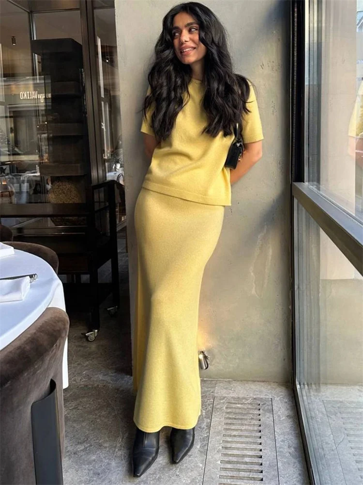 

Spring/Summer Women's Fashion Style Solid Color Knitted Round Neck Short Sleeve Slimming Long Dress Casual Loose Versatile Set