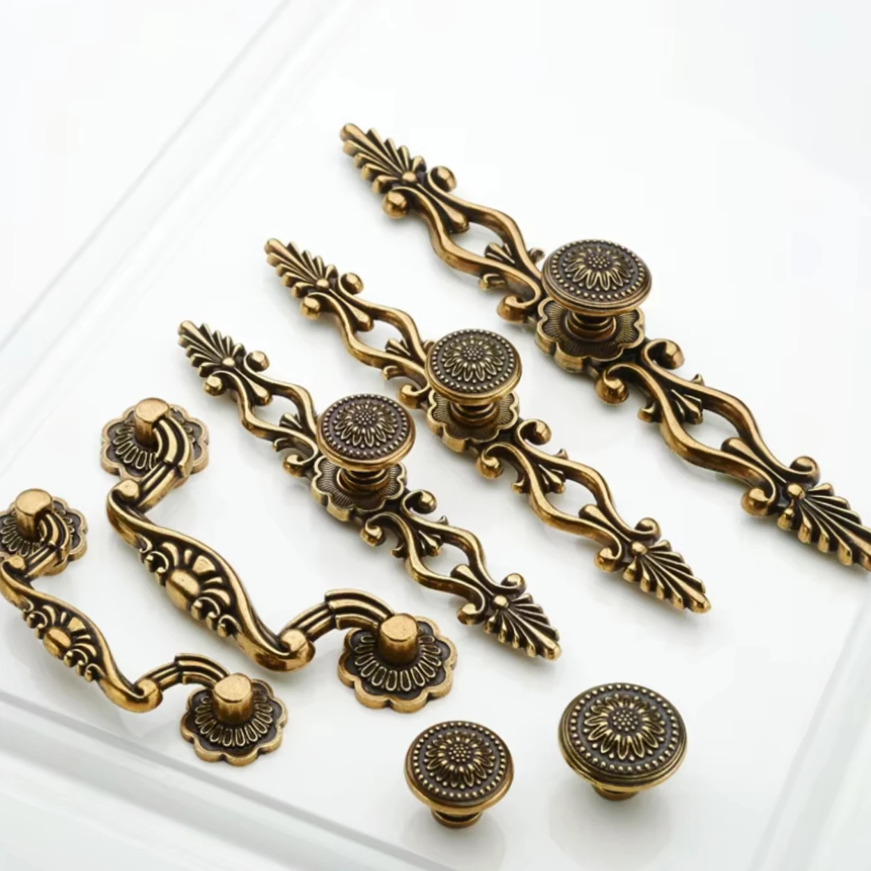 European Cabinet Wardrobe Antique Handle Nordic Single Hole Cabinet Door Drawer Door Handle
