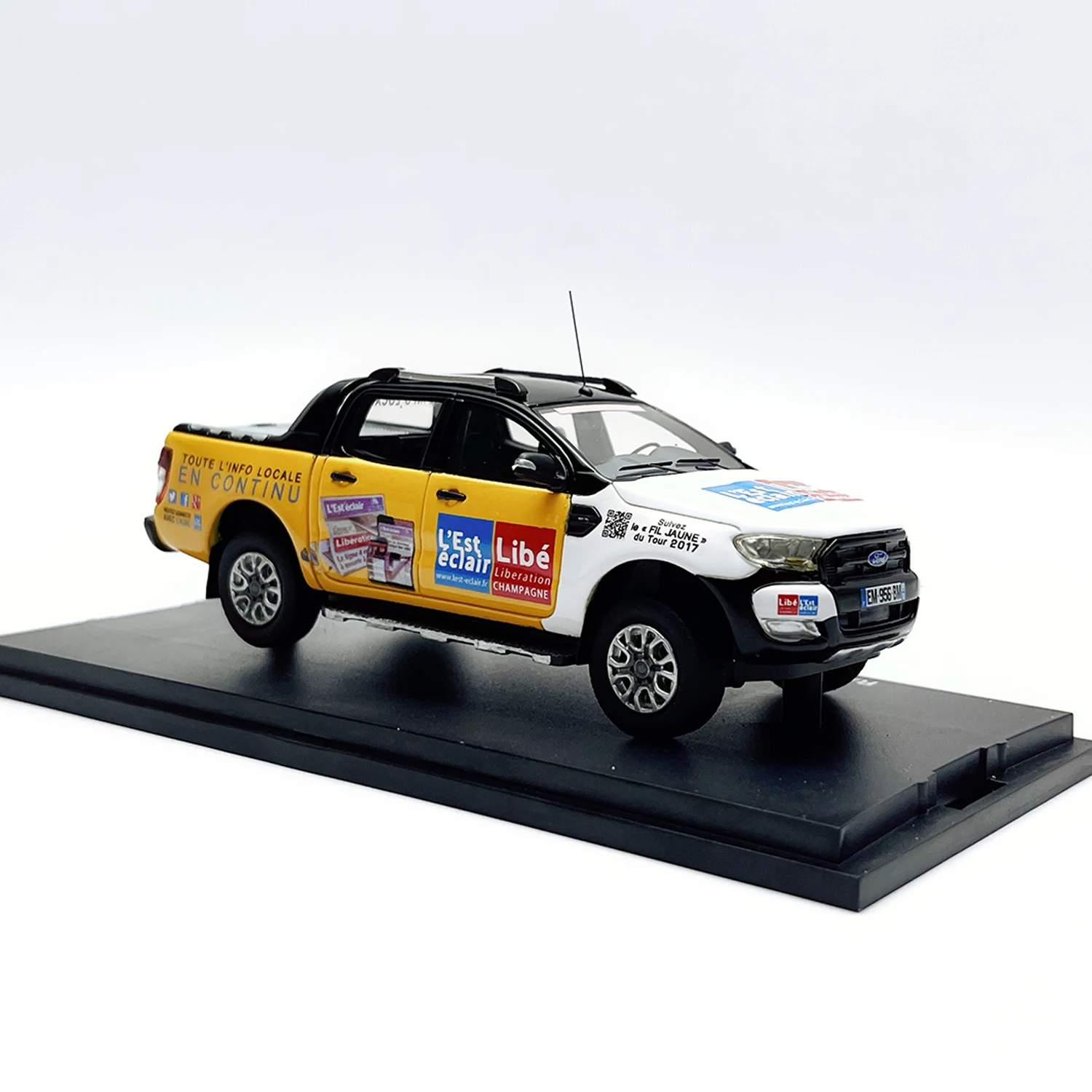 Alarme Antik maßstab Harz Ford Ranger 2017 Pickup Transport Fahrzeug Spielzeug Autos Modell Klassiker Erwachsenen Souvenir Geschenke statische Anzeige