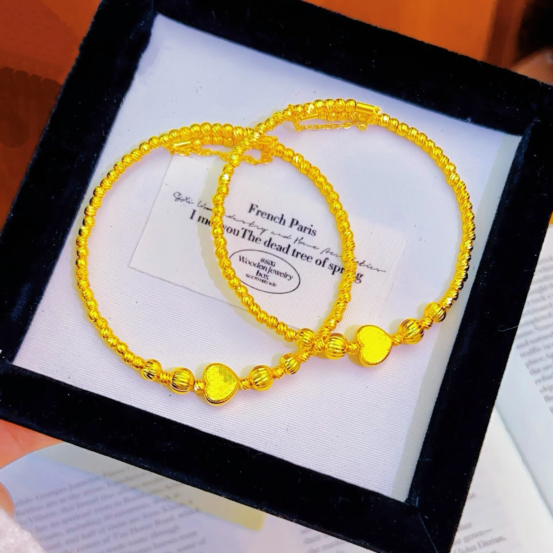 Shiny Luxury Flash Dragon Scale Heart Elastic Bracelet For Women 24K Gold AU999 Sparkling scales and heart design show charming