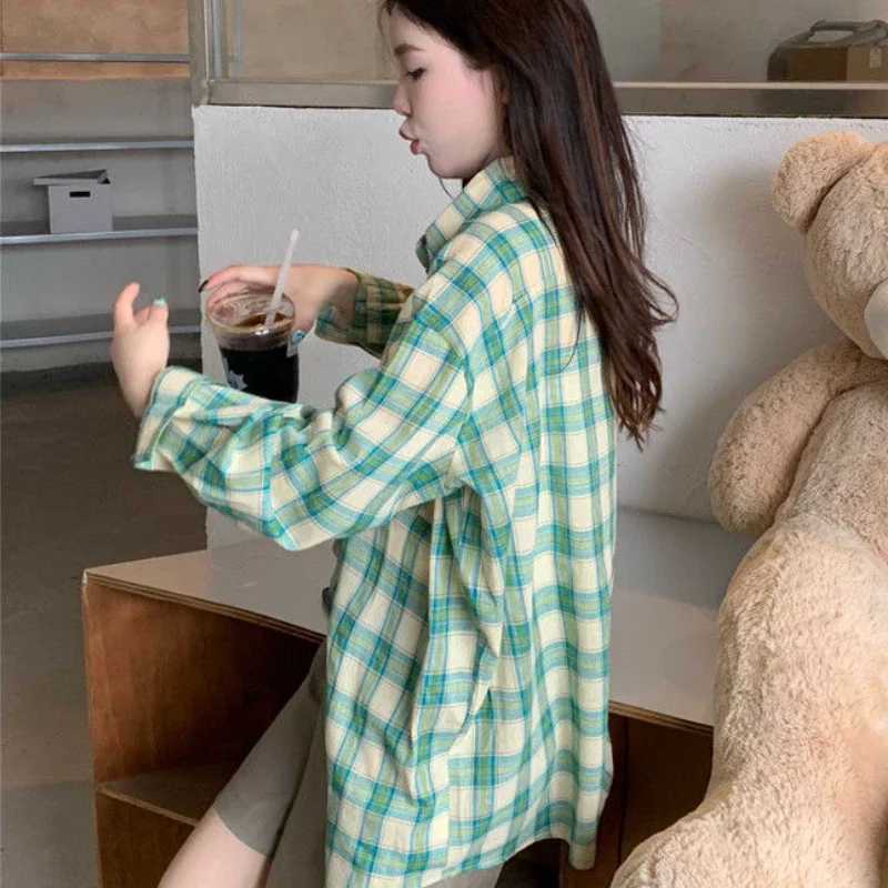 Green Plaid Shirts Women Harajuku Vintage Baggy Korean Style New Spring All-match Unisex Fashion Casual Schoolgirls Ins Clothing