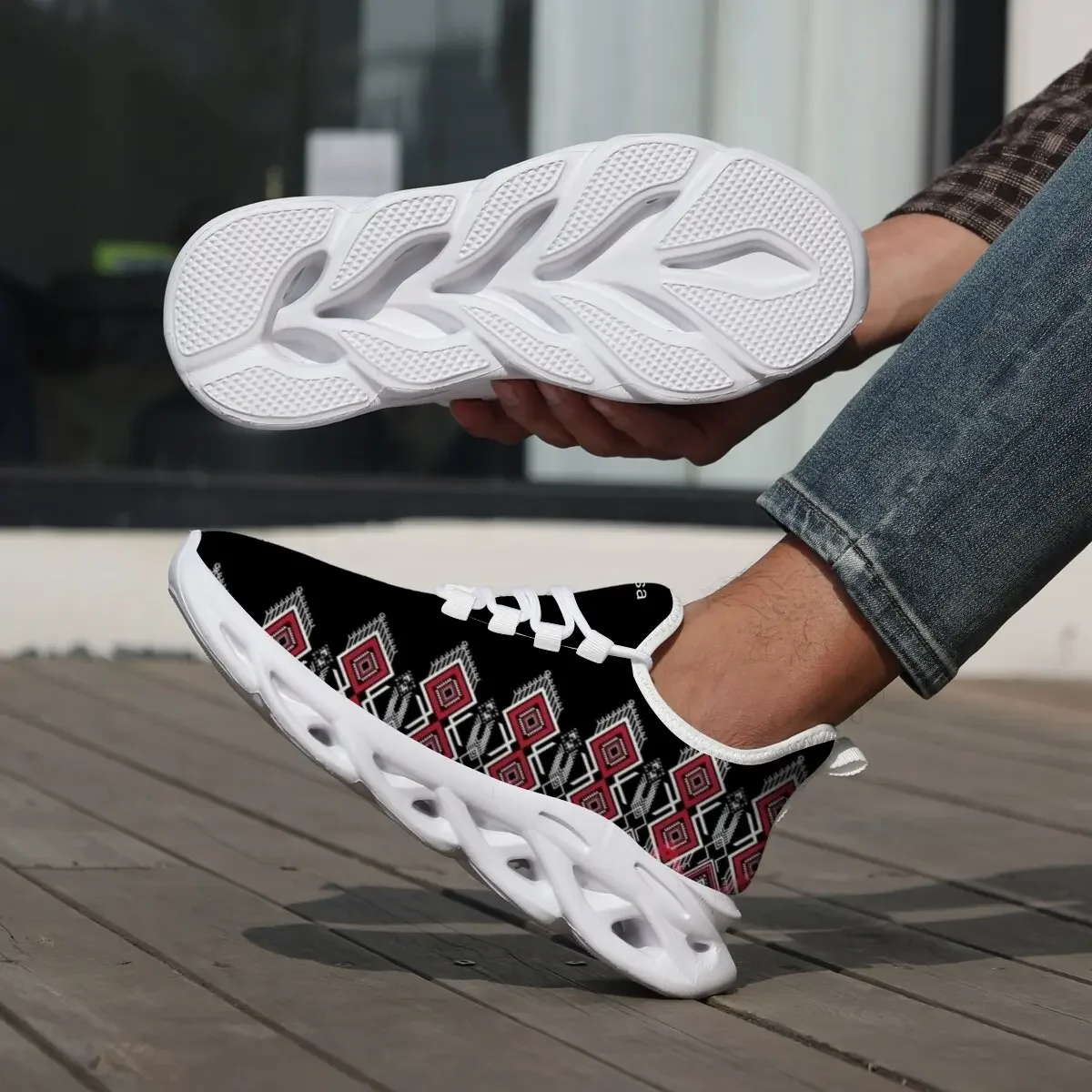 รองเท้าผ้าใบลำลองสำหรับผู้ชาย น้ำหนักเบา สวมใส่สบาย เหมาะสำหรับคริสต์มาส กันลื่น รองเท้าเดิน รองเท้ากีฬา รองเท้าฝึกซ้อมบุขน